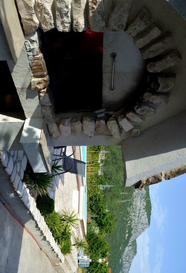 Bubalo Apartamento Omiš