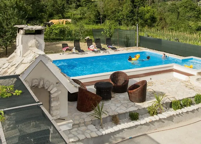 Villa Bubalo