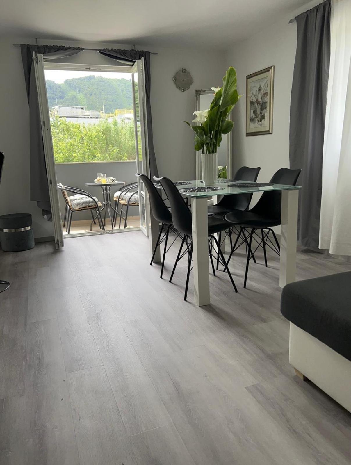 Bubalo Apartament *